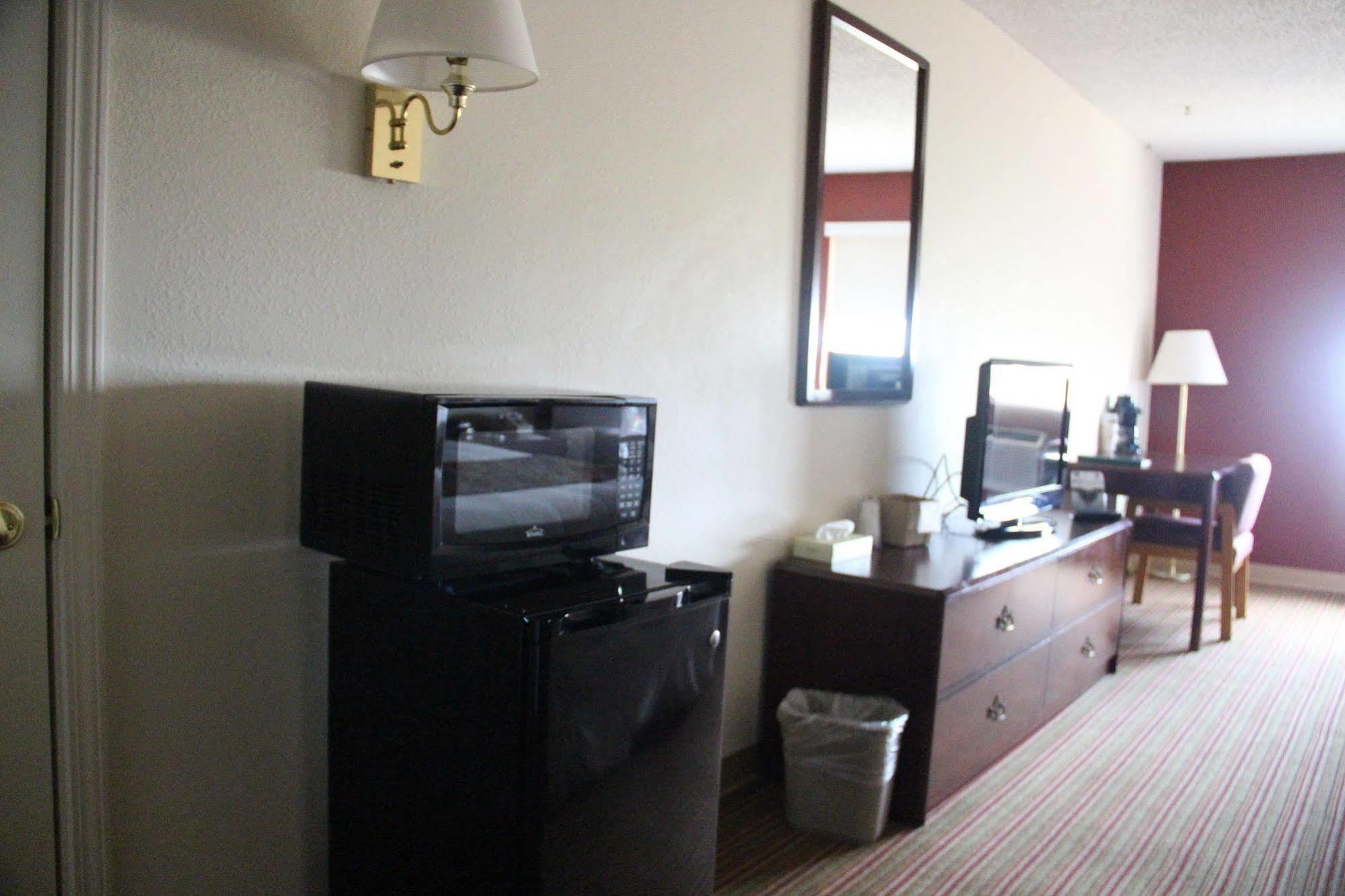 Lake House Hotel Osage Beach Extérieur photo